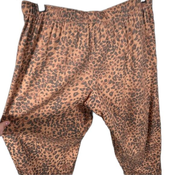 Aerie Leopard Print Flannel Pajama Pant Size Medium Long Casual Comfy Cozy Chic - Picture 15 of 16